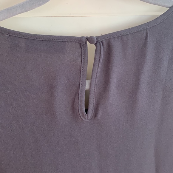 dark gray cap sleeve top - Picture 5 of 5
